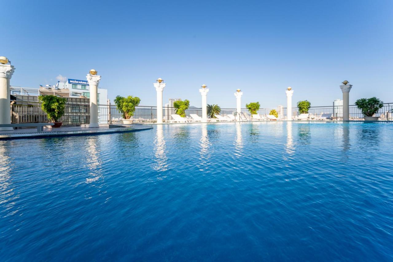 Senriver Hotel Da Nang Exteriör bild
